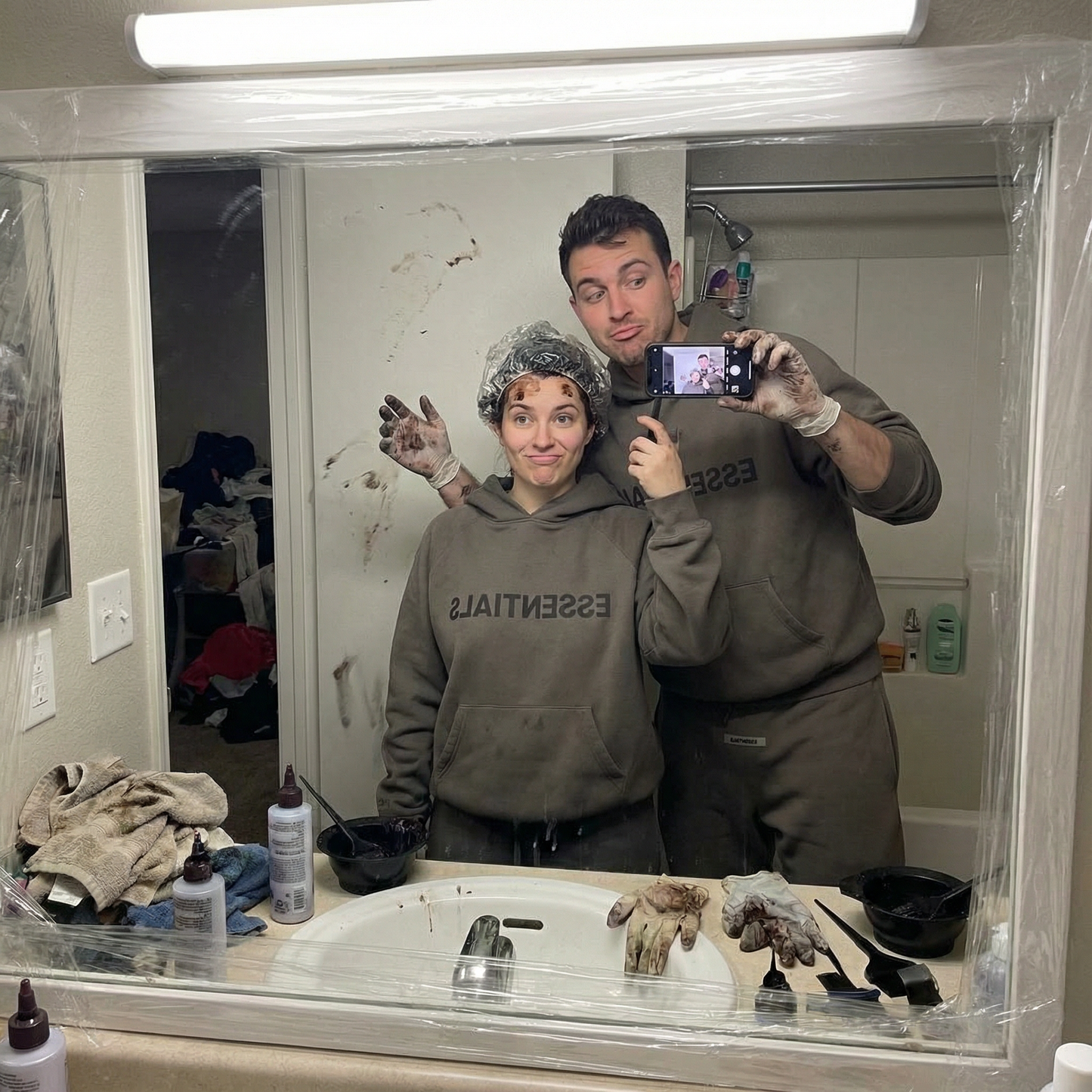 VIRAL HOODIE + FREE TRACK PANTS (TODAY ONLY)